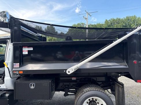 New 2025 Ford F650 2WD Regular Cab Super Duty image 9