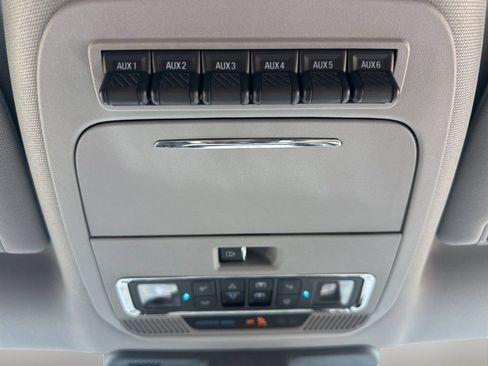Used 2025 Ford F250 Lariat w/ Lariat Ultimate Package AWD/4WD image 57