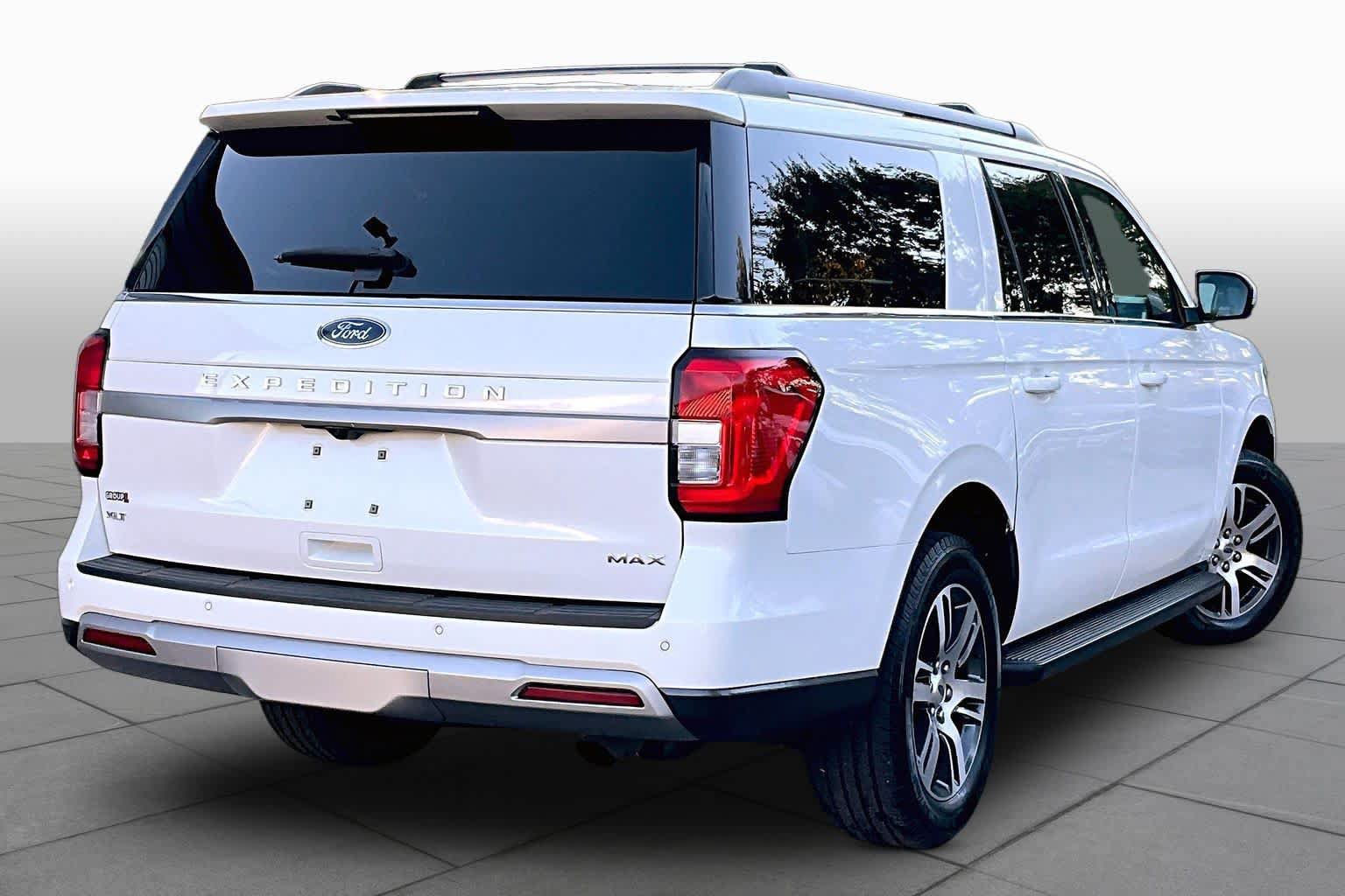 Used 2024 Ford Expedition Max XLT AWD/4WD image 13