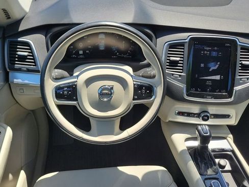Used 2018 Volvo XC90 T6 Momentum w/ Convenience Package AWD/4WD image 13