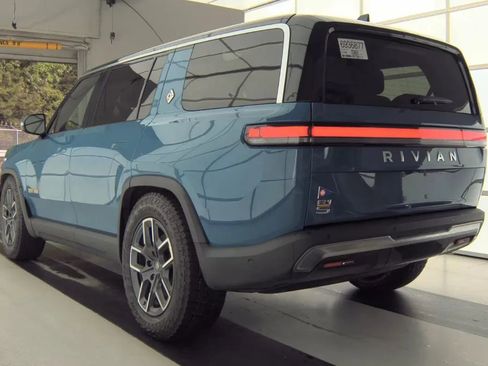 Used 2023 Rivian R1S Adventure AWD/4WD image 6