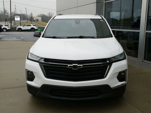 Used 2022 Chevrolet Traverse LS w/ Midnight/Sport Edition image 6