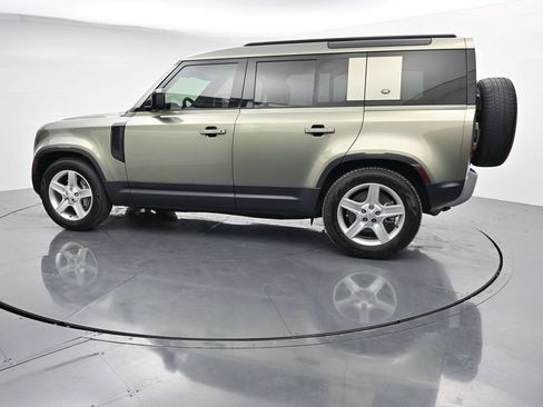 Used 2021 Land Rover Defender 110 SE AWD/4WD image 5