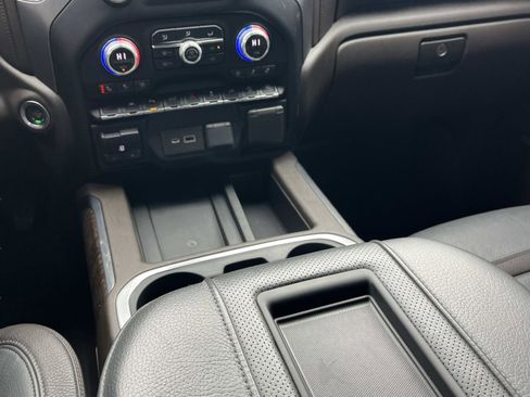 Used 2022 GMC Sierra 1500 Denali w/ Denali Reserve Package image 13