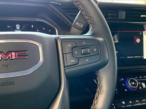 Used 2025 GMC Sierra 2500 AT4 w/ AT4 Premium Plus Package AWD/4WD image 9