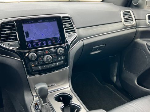 Used 2019 Jeep Grand Cherokee Limited w/ Trailer Tow Group IV AWD/4WD image 36