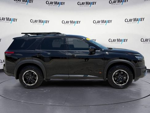 Used 2025 Nissan Pathfinder Rock Creek AWD/4WD image 6