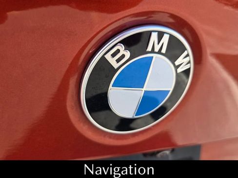 Used 2021 BMW 330i Sedan w/ M Sport Package RWD image 11