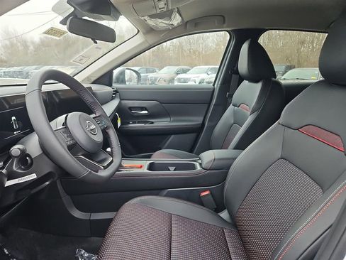 New 2026 Nissan Kicks SR w/ Cold Weather Package image 10