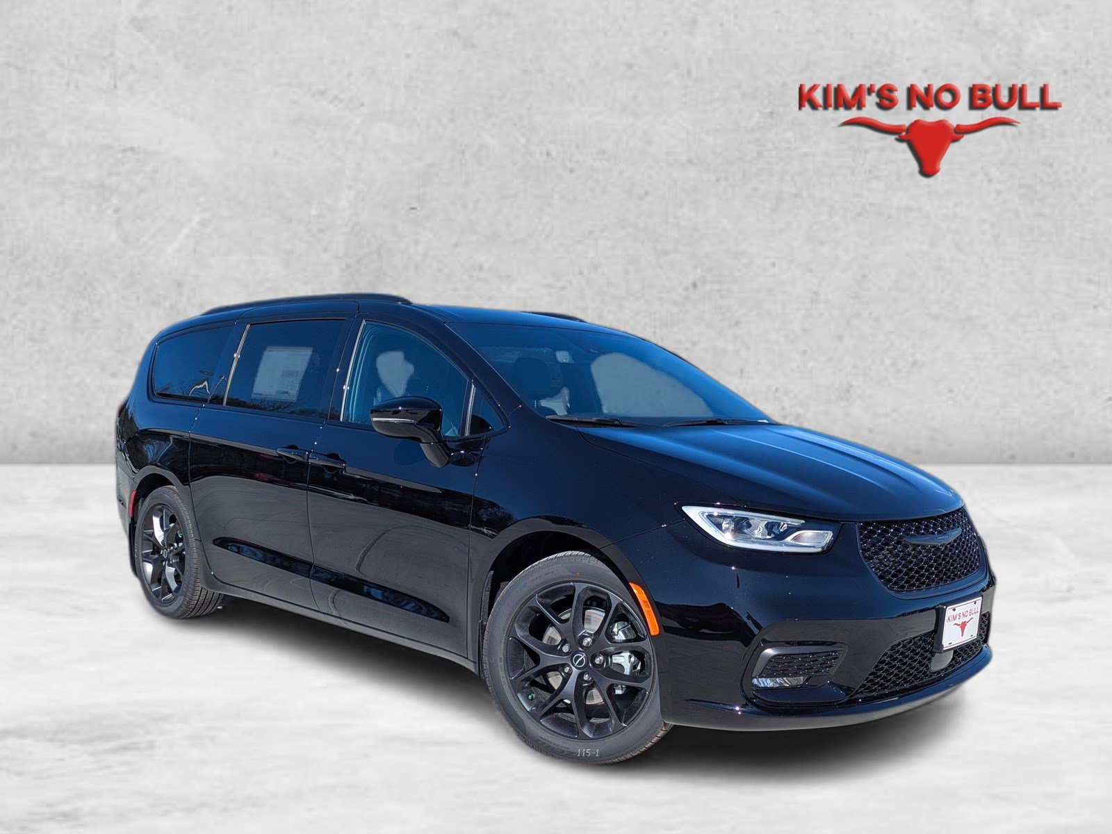 New 2026 Chrysler Pacifica Select w/ S Appearance Package FWD image 1
