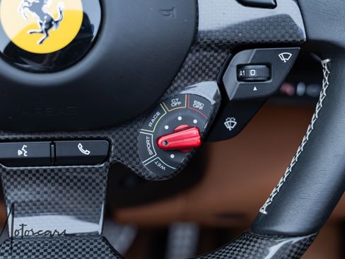 Used 2022 Ferrari 812 GTS image 29