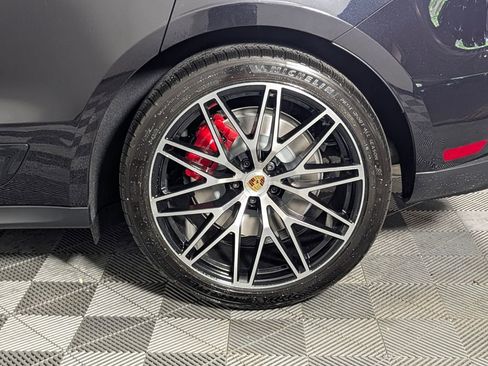 New 2026 Porsche Macan GTS AWD/4WD image 12
