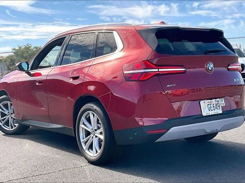 Used 2025 BMW X3 xDrive30i w/ Premium Package image 12