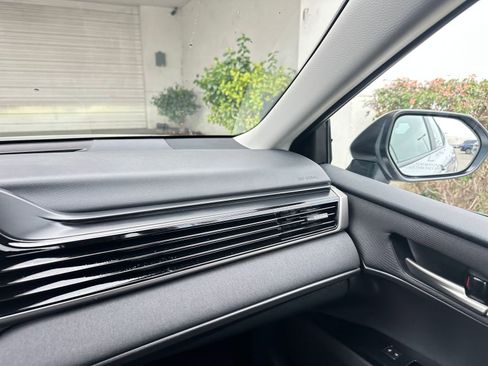 Used 2025 Toyota Camry LE image 35