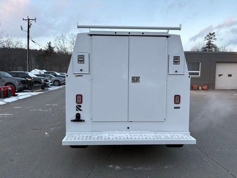 New 2026 Ford E-350 and Econoline 350 Super Duty w/ Power Equipment Group RWD image 23