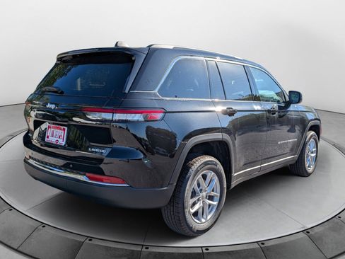 New 2025 Jeep Grand Cherokee Laredo X w/ Luxury Tech Group I AWD/4WD image 3