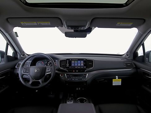 Used 2025 Honda Ridgeline RTL+ image 12