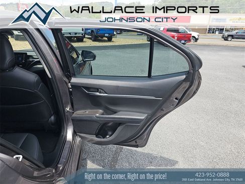 Used 2024 Toyota Camry SE image 23