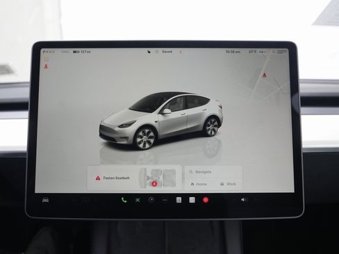Used 2022 Tesla Model Y Long Range image 49
