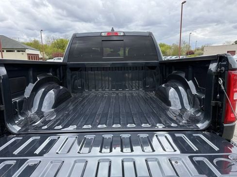 New 2026 RAM 1500 4x4 Crew Cab image 10