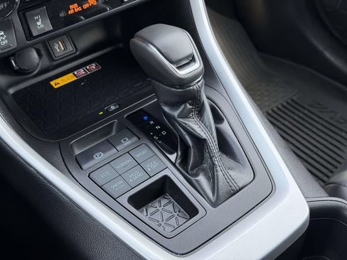 Certified 2023 Toyota RAV4 XLE Premium AWD/4WD image 8