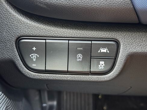 Used 2023 Kia Seltos S FWD image 16