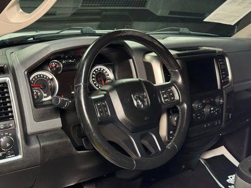 Used 2019 RAM 1500 Big Horn image 49