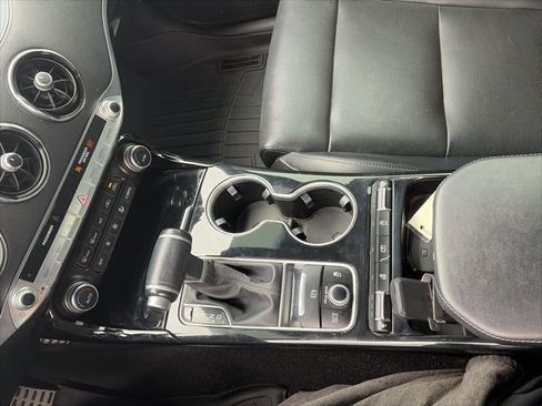 Used 2022 Kia Stinger GT-Line w/ Sun & Sound Package image 17