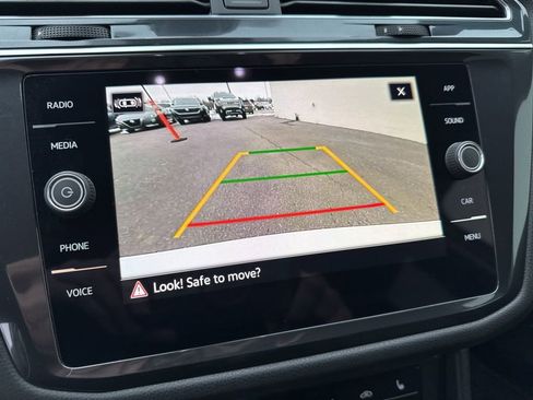 Certified 2023 Volkswagen Tiguan SE image 22