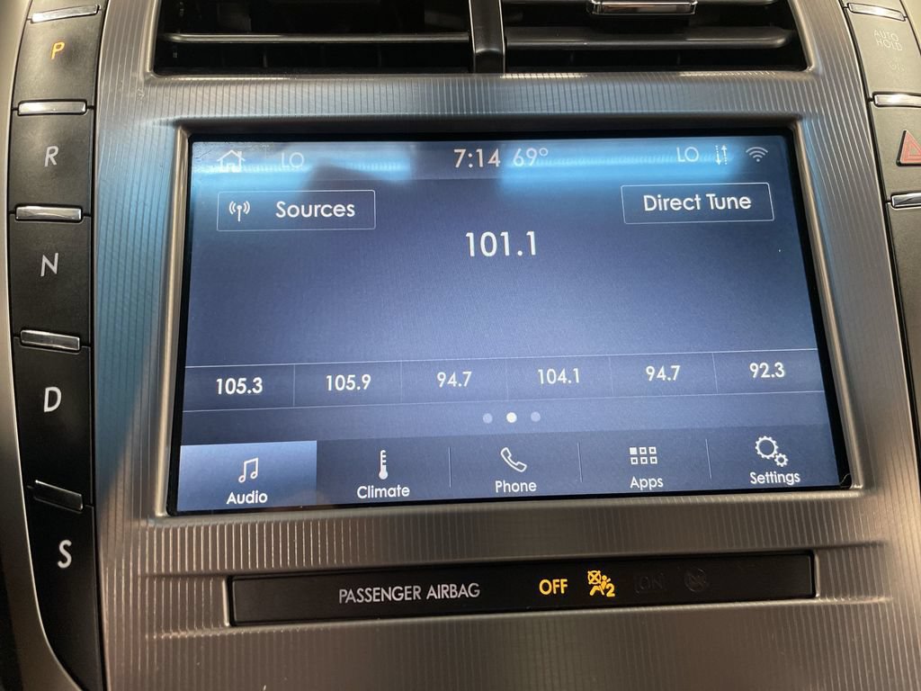 Used 2020 Lincoln MKZ FWD image 7