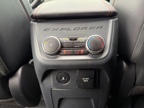 Used 2025 Ford Explorer ST image 17