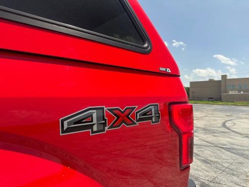 Certified 2019 Ford F150 XLT w/ Equipment Group 302A Luxury AWD/4WD image 30
