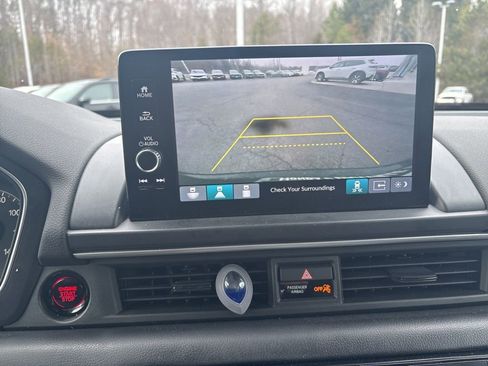 Used 2023 Honda Pilot EX-L image 18