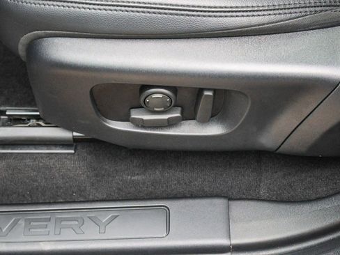Certified 2024 Land Rover Discovery Sport S AWD/4WD image 29