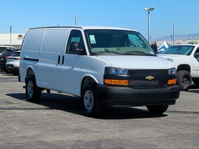 New 2026 Chevrolet Express 2500 RWD image 2