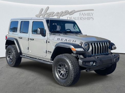 Used 2022 Jeep Wrangler Unlimited Sport w/ Xtreme Recon 35" Tire Package image 1