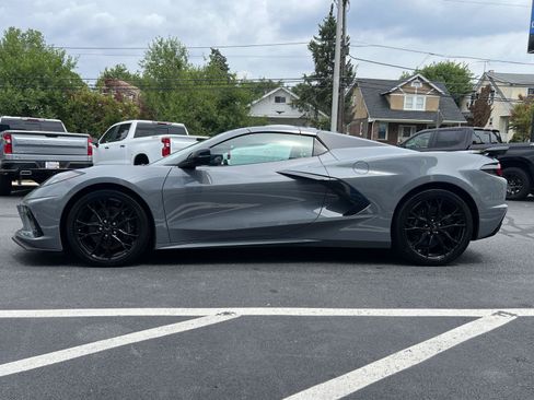 Used 2025 Chevrolet Corvette Stingray Convertible w/ Z51 Performance Package RWD image 4