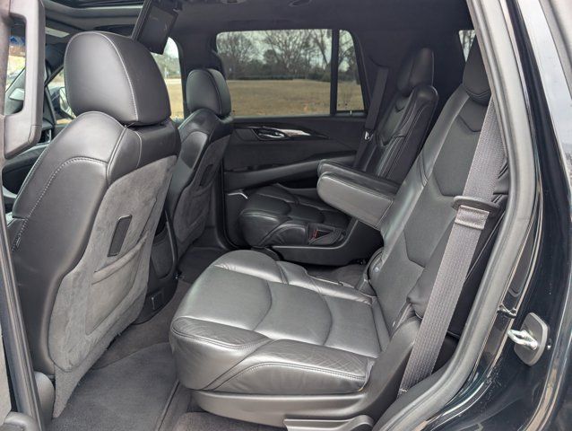 Used 2020 Cadillac Escalade Platinum AWD/4WD image 32