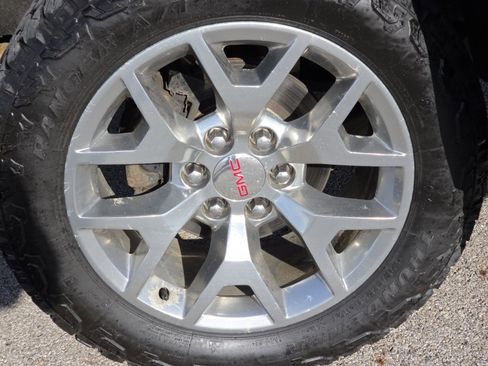 Used 2018 GMC Sierra 1500 SLT w/ SLT Premium Package image 12