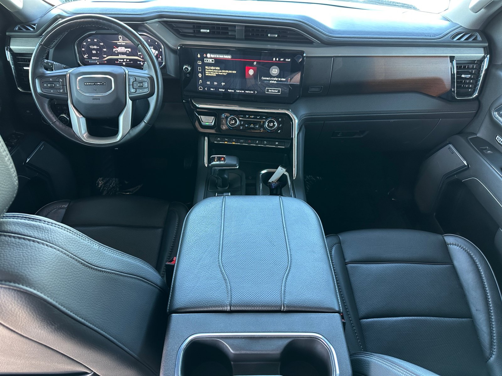 Used 2024 GMC Sierra 1500 Denali w/ Denali Reserve Package AWD/4WD image 11