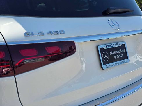 Used 2026 Mercedes-Benz GLS 450 4MATIC image 14
