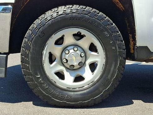 Used 2018 Chevrolet Silverado 1500 W/T w/ Trailering Package AWD/4WD image 8