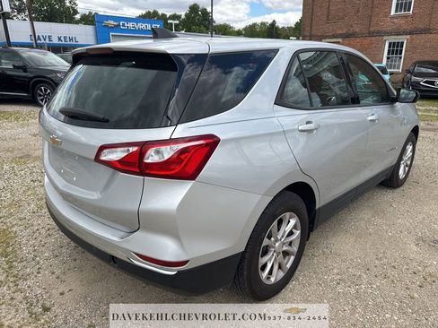 Used 2018 Chevrolet Equinox LS FWD image 6
