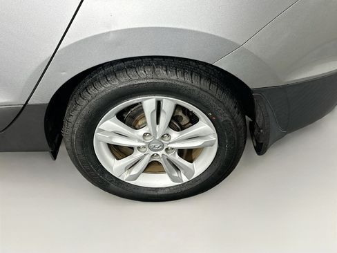 Used 2013 Hyundai Tucson GLS FWD image 11