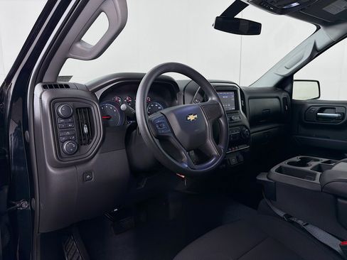 Used 2020 Chevrolet Silverado 1500 Custom w/ Custom Value Package image 10