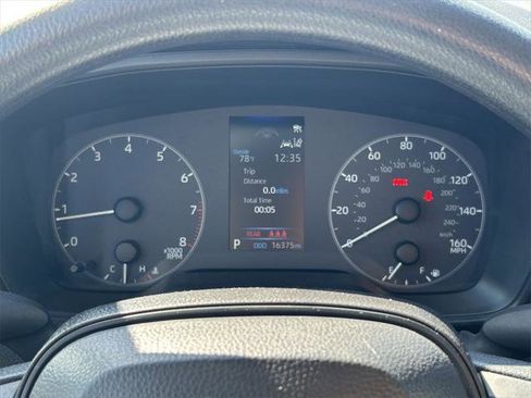 Certified 2025 Toyota Corolla LE image 29