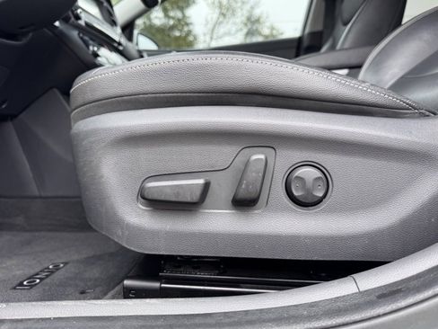 Used 2017 Hyundai Ioniq Limited w/ Limited Ultimate Package 02 image 10