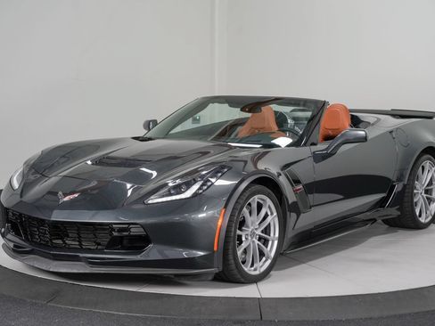 Used 2019 Chevrolet Corvette Grand Sport RWD image 8
