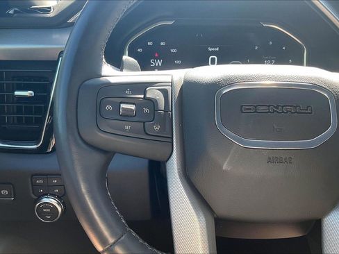 Used 2024 GMC Sierra 1500 Denali AWD/4WD image 19
