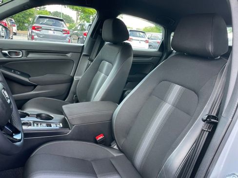 Used 2025 Honda Civic Sport image 25